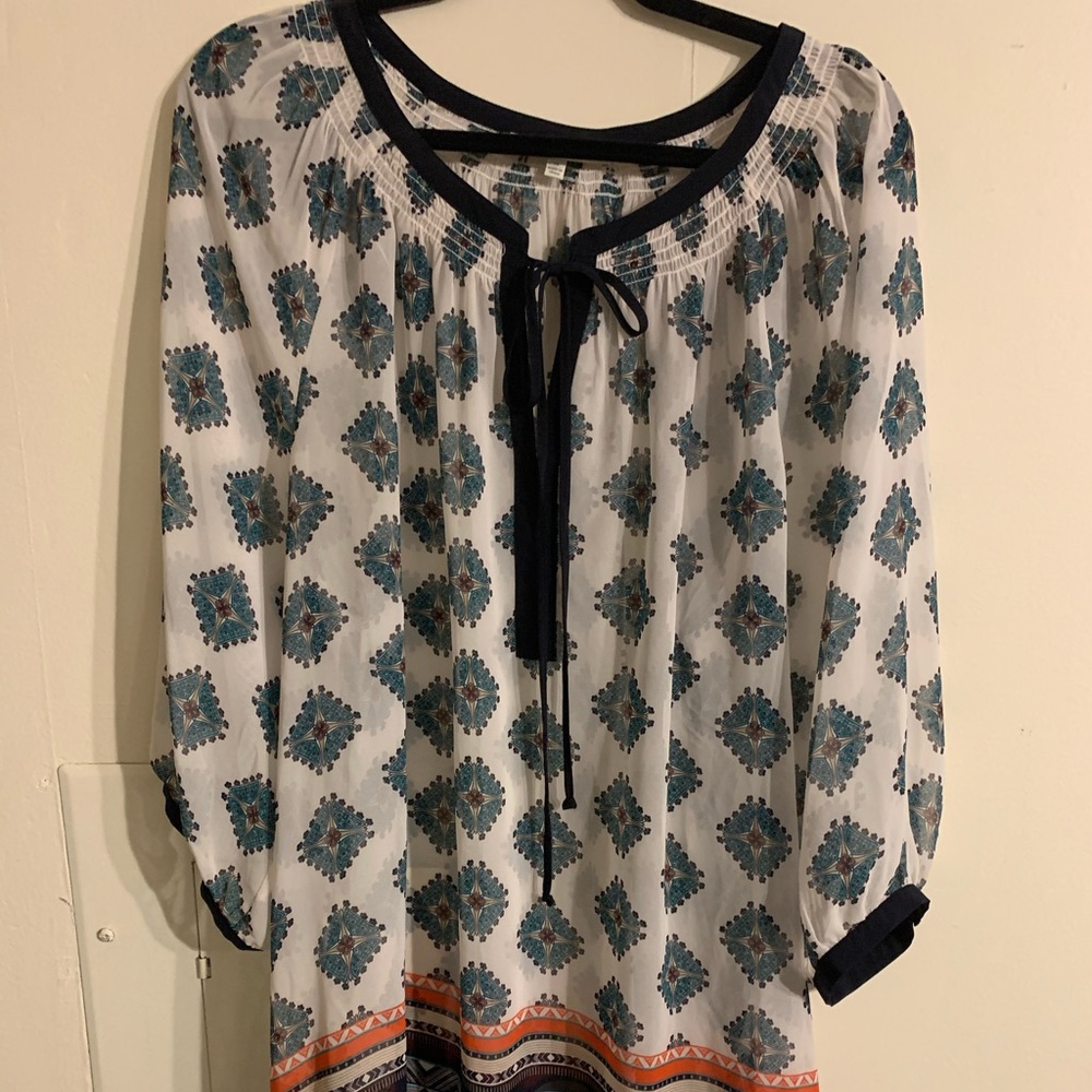 Beautiful Aztec print tunic top.